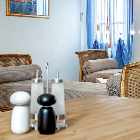 Apartman Costantini شقة روفينج